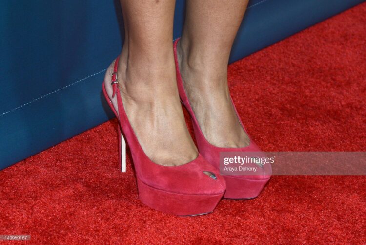 tempestt bledsoe feet 3