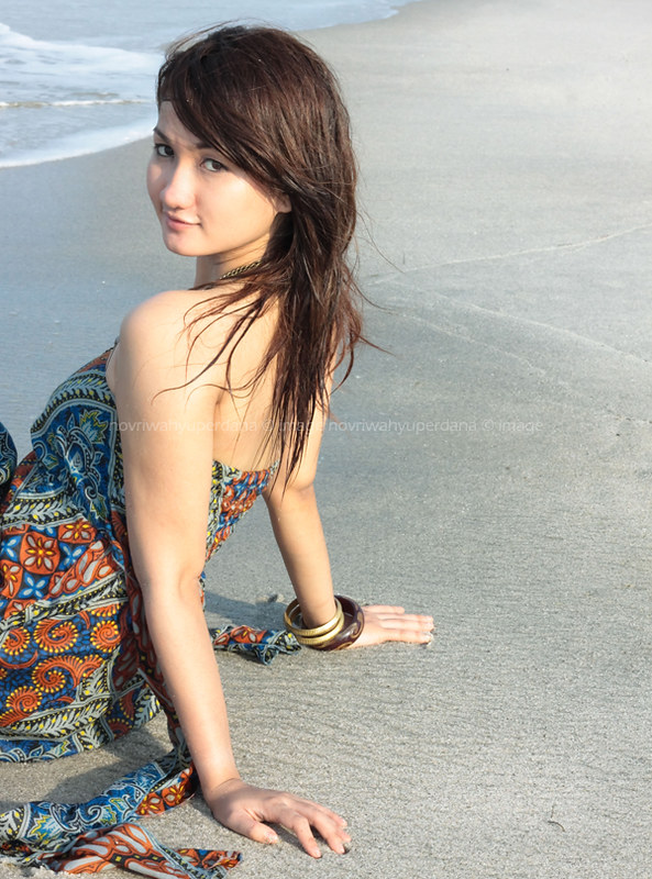 tengku dewi putri feet 5