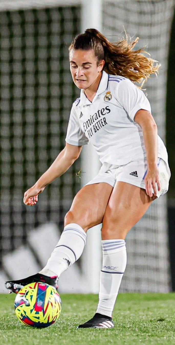 teresa abelleira feet 4