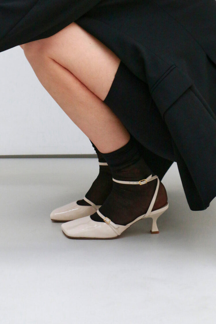 teresa macetas feet 3