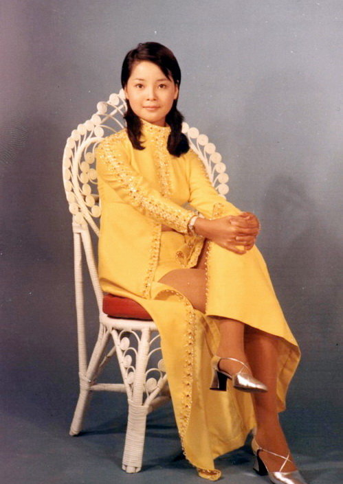 teresa teng feet 3