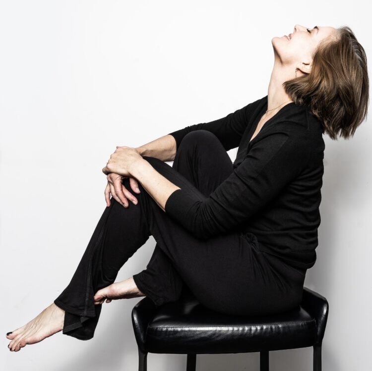 terry farrell feet 5