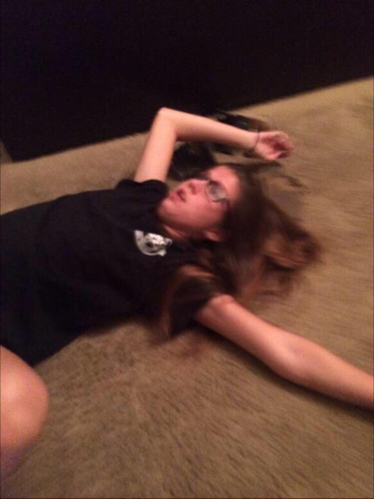 tess almighty feet 3