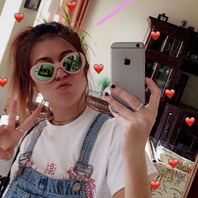 tess almighty feet 6