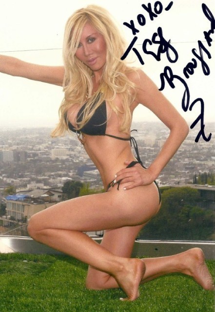 tess broussard feet 1