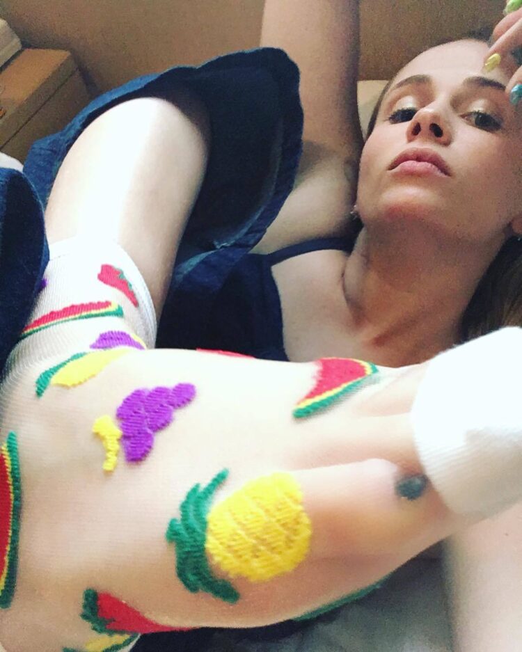 tessa albertson feet 5