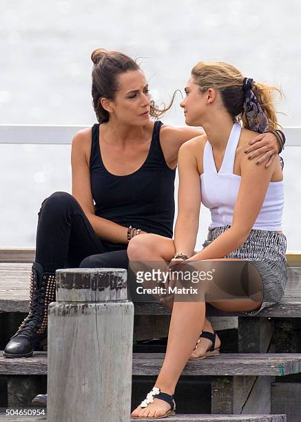 tessa de josselin feet 6