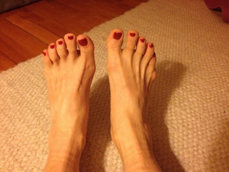 tessa madeleine feet 2 scaled