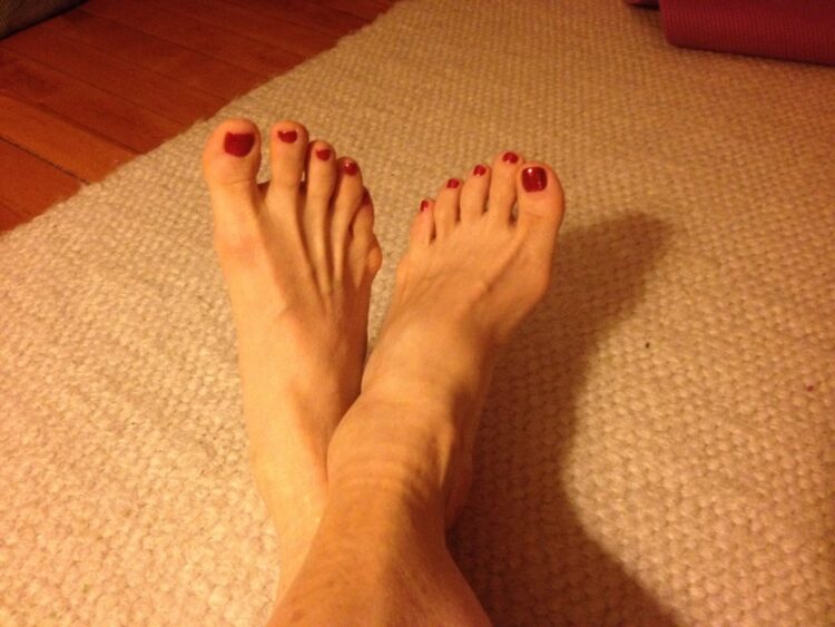 tessa madeleine feet scaled