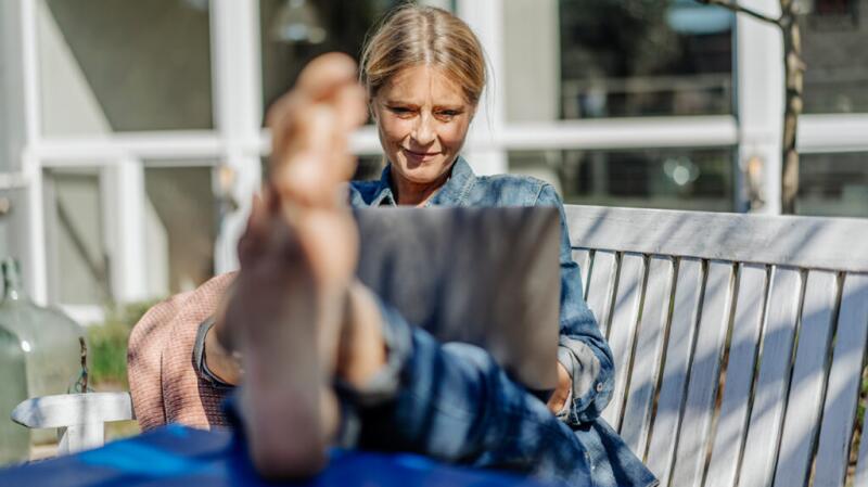 tessa parkinson feet 1