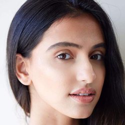 tessa vellara feet 4