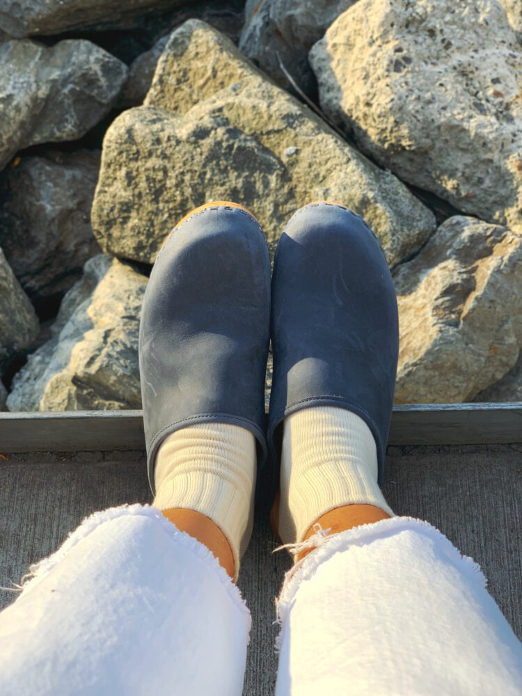 tessa white feet 6 scaled