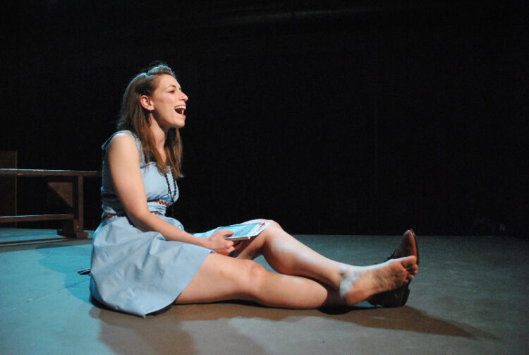 tessa wyatt feet 6