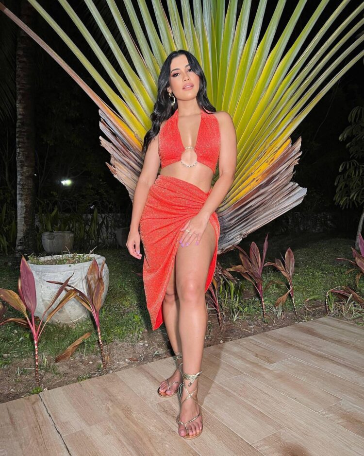 thainara formento feet 1