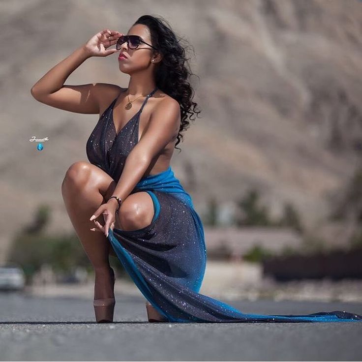 thais aimee gonzalez feet