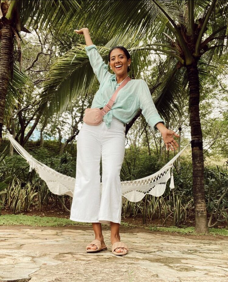 thais rodriguez feet 2