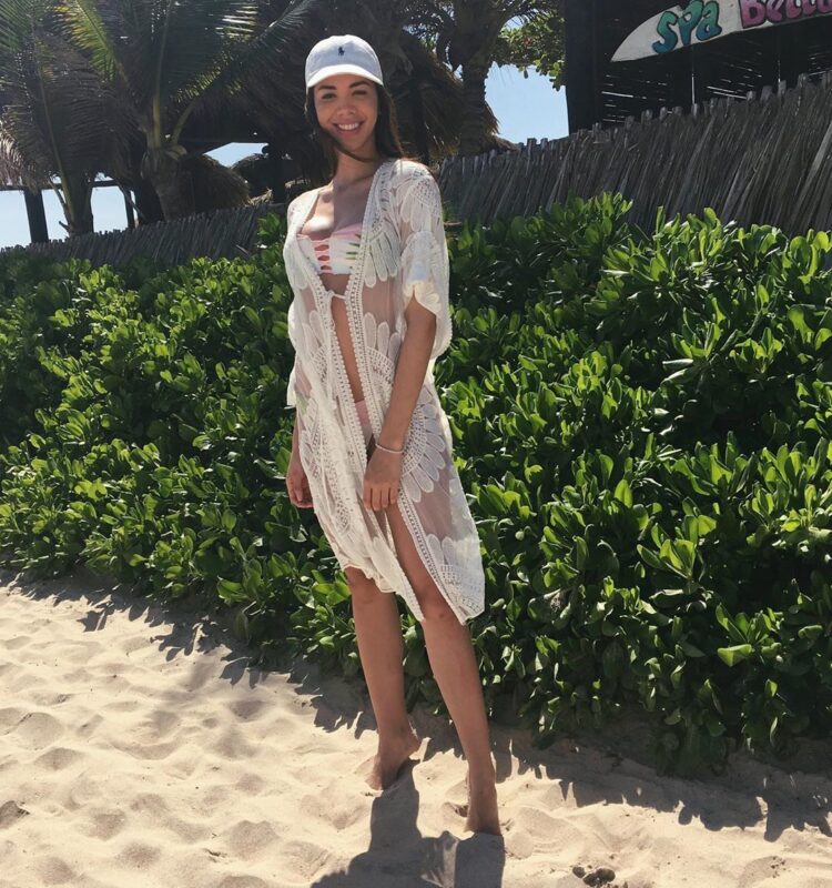 thalia olvino feet 4