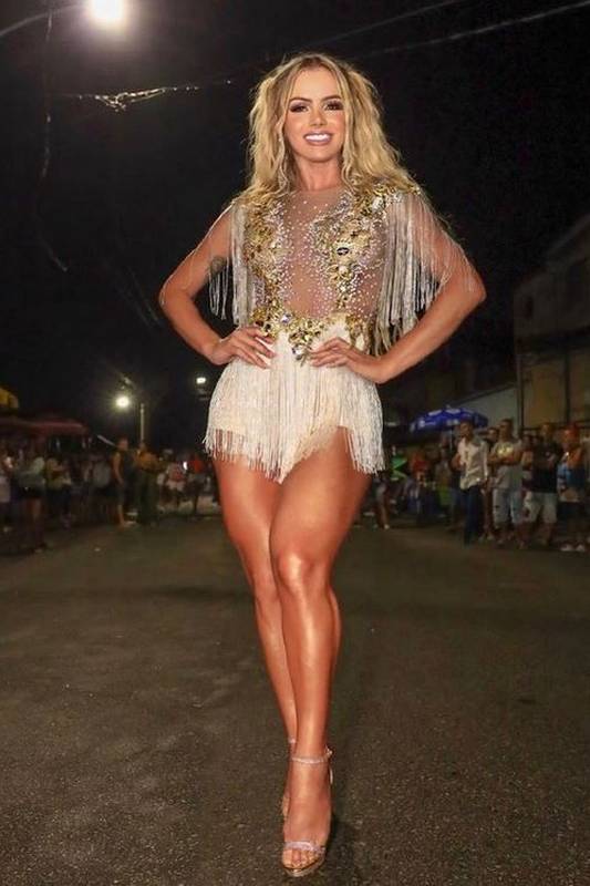 thalita zampirolli feet 5