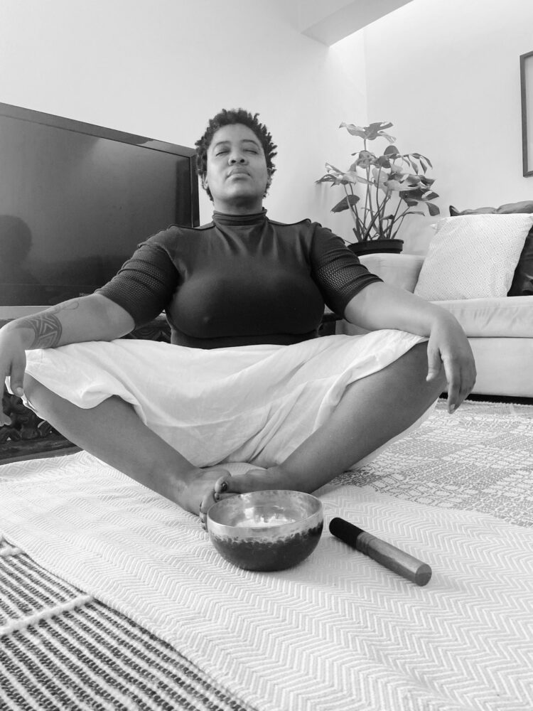 thandiswa mazwai feet