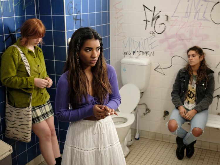 tharanya tharan feet 1