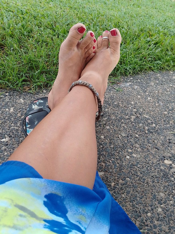 that chic mom feet 3