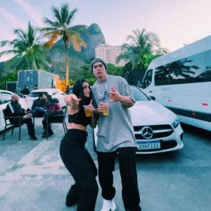 thaylise pivato feet 5