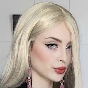 thayse kloppel feet 6