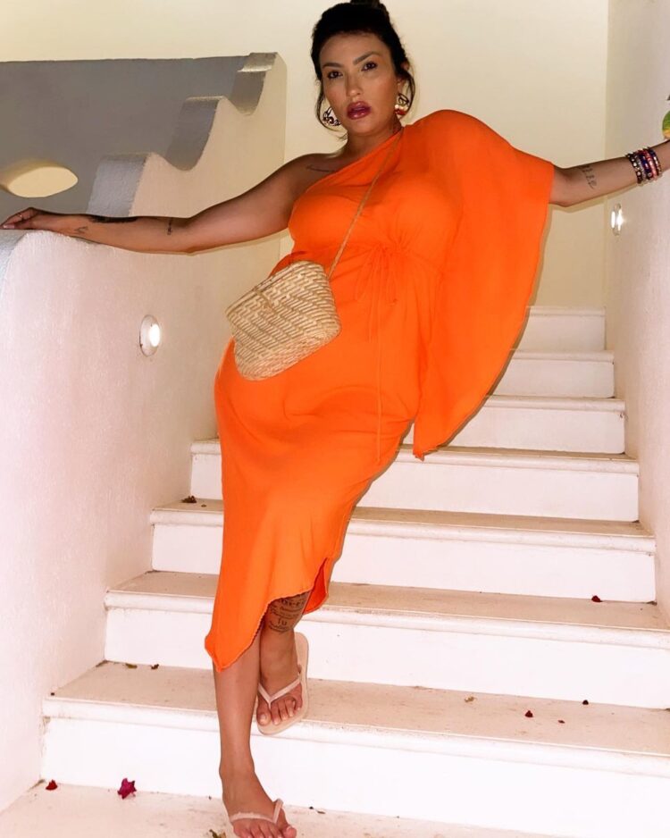 thayse teixeira feet