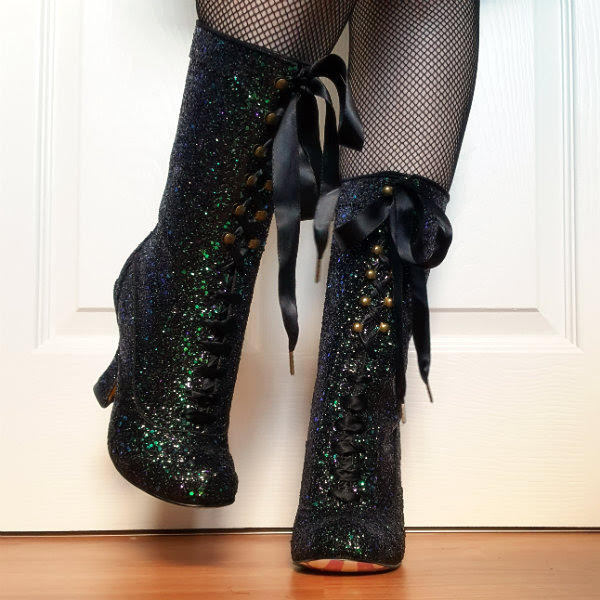 the luna diaries feet 6