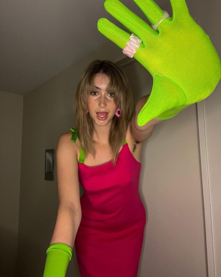 the queer kiwi feet 5