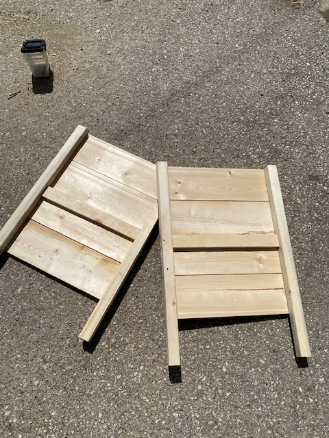 the sassy barn feet 1