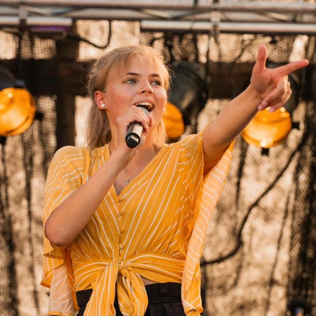 thea floer kulseng feet