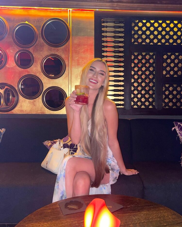 theaussierapunzel feet