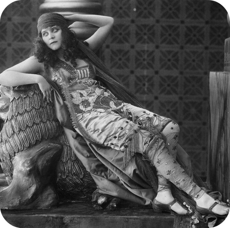 theda bara feet 2