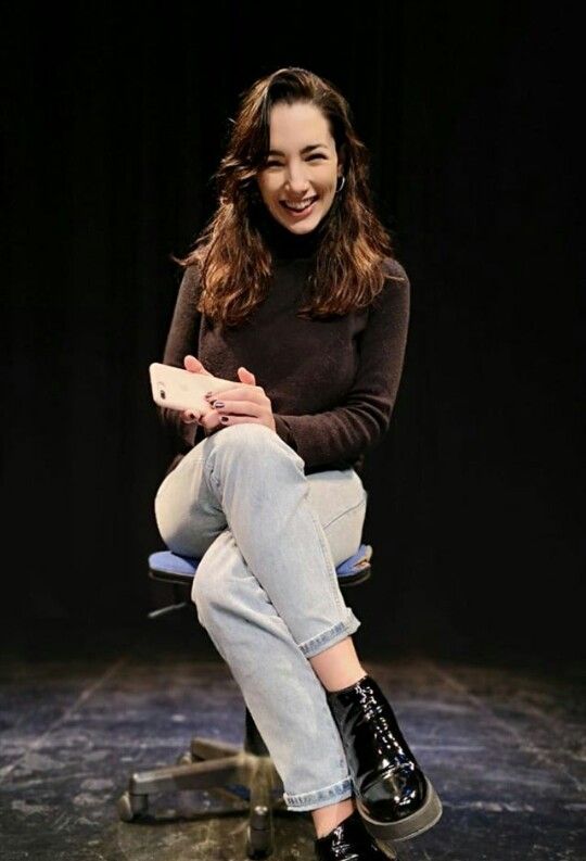 thelma fardin feet 4