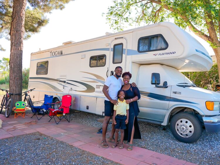 themomtrotter feet 4