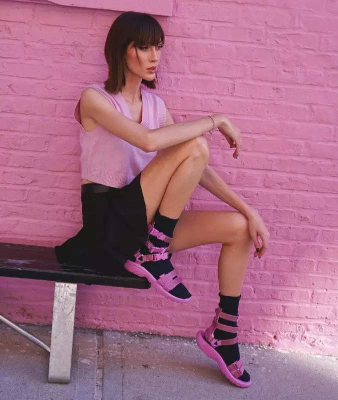 theodora quinlivan feet 6