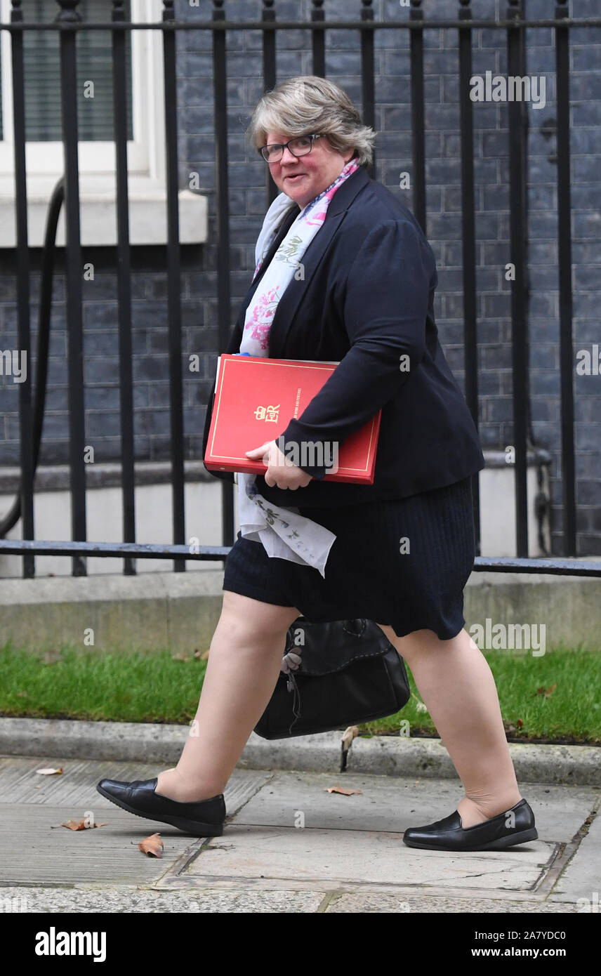 therese coffey feet 2