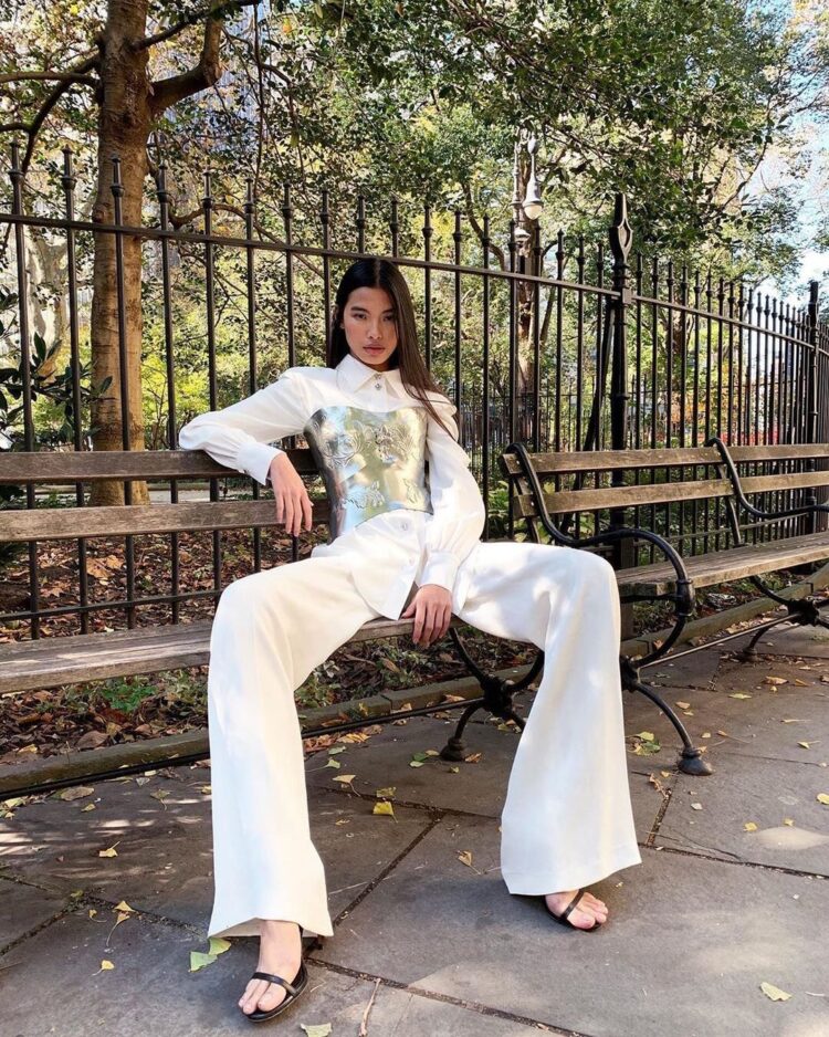 thet thet thinn feet 4