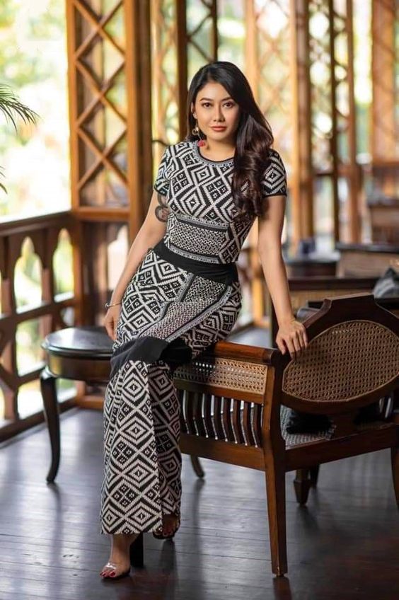 thin zar wint kyaw feet 3