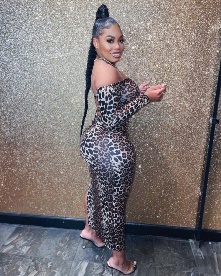 thomasina milam feet 1