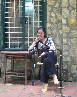 thu phuong feet 4