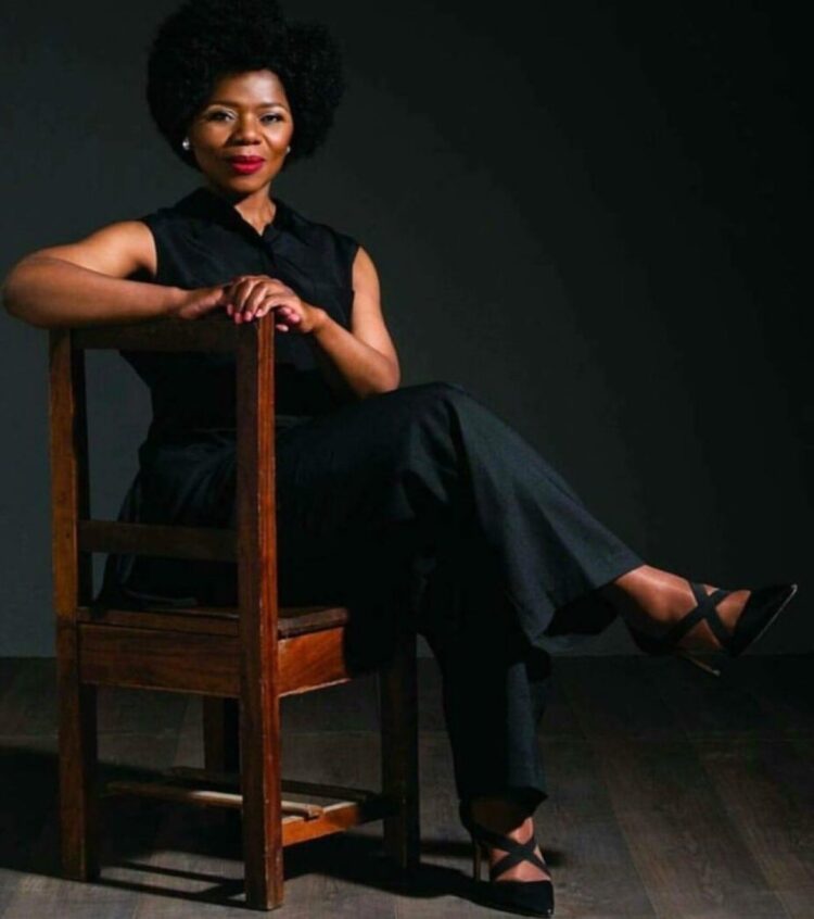 thuli madonsela feet