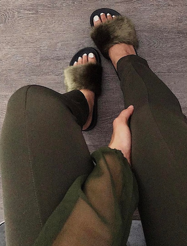 thulisile phongolo feet 3