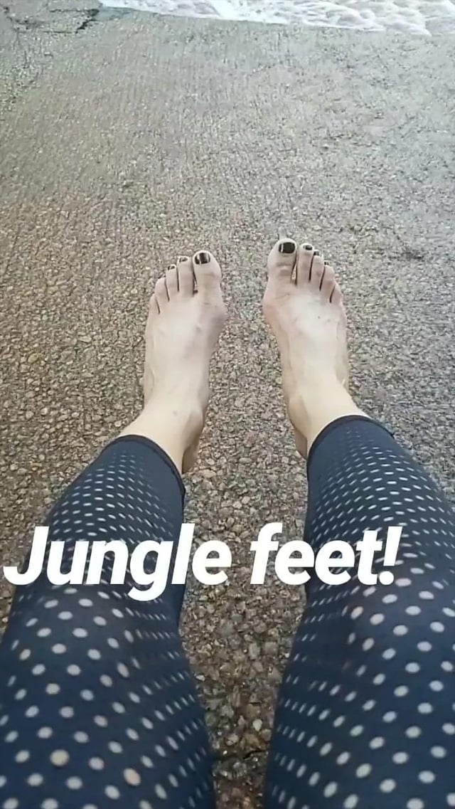 thunder rosa feet 3