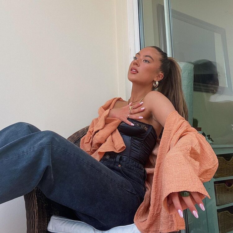 tia leoni zanetti feet 2