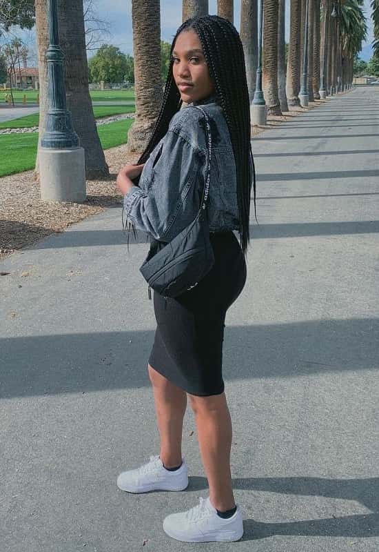 tiahra nelson feet 3