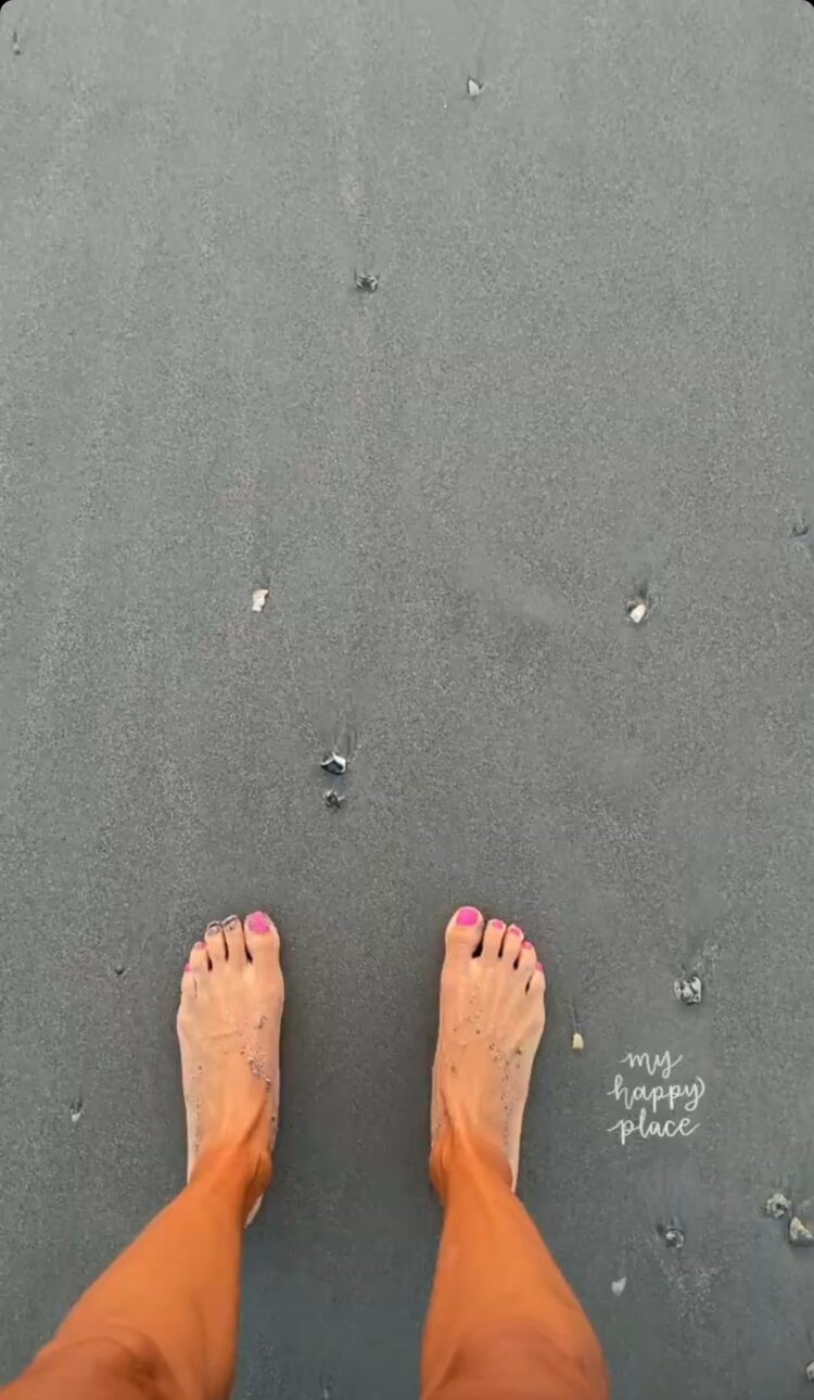 ticha penicheiro feet 1