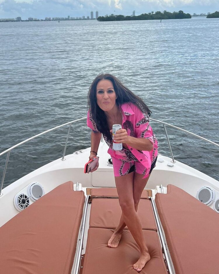 ticha penicheiro feet 2