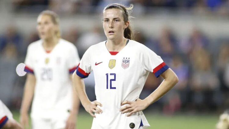 tierna lillis davidson feet 1